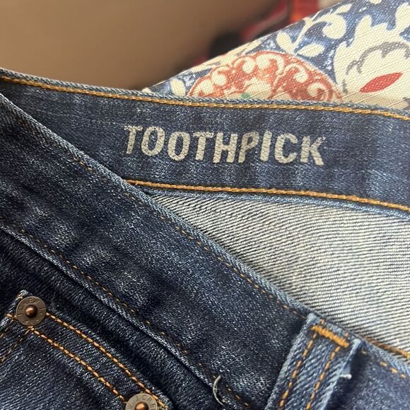 J Crew ToothPick ankle jeans - Picture 8 of 9
